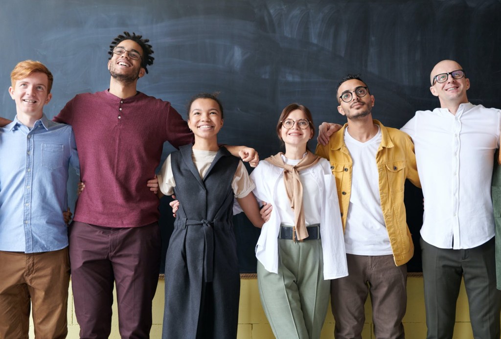 We are a bunch of volunteers with a passion for recycling. Come and join our friendly team.